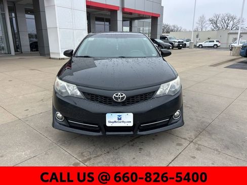 Used 2012 Toyota Camry SE image 2