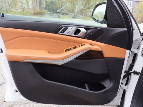 Used 2019 BMW X5 xDrive40i w/ Convenience Package AWD/4WD image 22