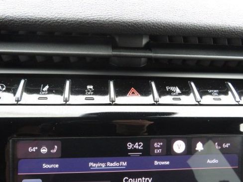 Used 2022 Jeep Grand Cherokee Altitude image 19