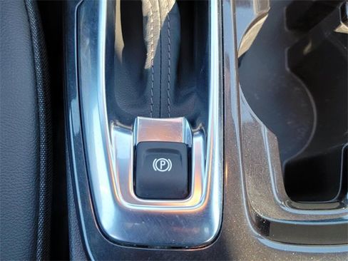 Used 2023 Chevrolet TrailBlazer ACTIV w/ Sun and Liftgate Package image 27