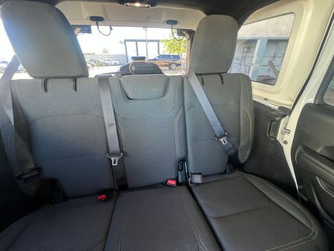 Used 2025 Jeep Wrangler Sport S image 37