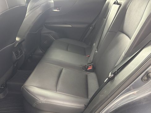 Used 2021 Toyota Venza Limited image 26