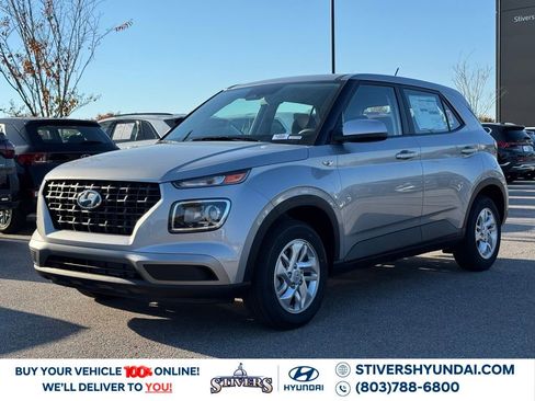 New 2026 Hyundai Venue SE image 8