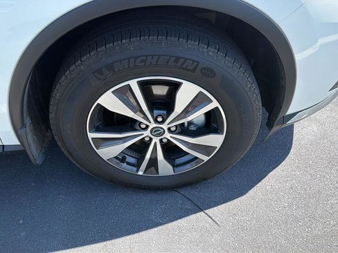 Used 2024 Nissan Murano SV FWD image 7