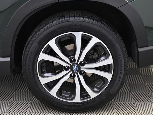 Used 2023 Subaru Forester Limited image 19