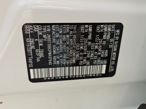 Used 2023 Nissan Rogue SV image 7