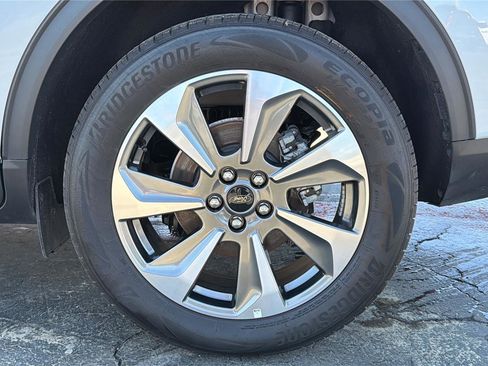 Used 2025 Ford Escape Platinum AWD/4WD image 29