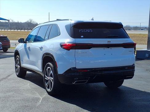 New 2025 Buick Enclave Sport Touring w/ Super Cruise Package image 7