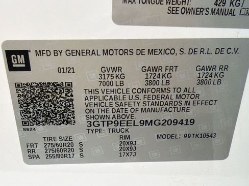 Used 2021 GMC Sierra 1500 AT4 w/ AT4 Premium Package image 19