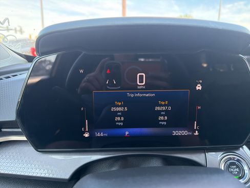 Used 2024 Chevrolet Trax ACTIV w/ Sunroof Package FWD image 28