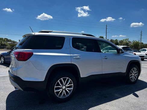 Used 2018 GMC Acadia SLE AWD/4WD image 10