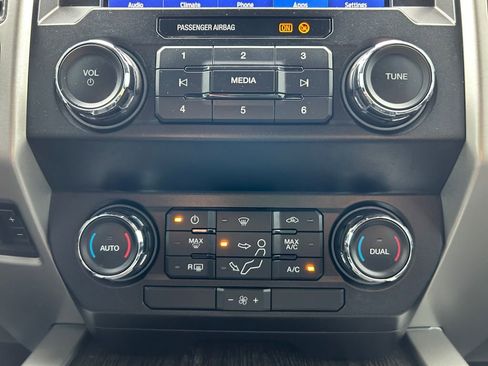 Used 2021 Ford F250 Lariat w/ FX4 Off-Road Package image 36