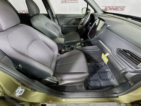 Used 2025 Subaru Forester Premium AWD/4WD image 30