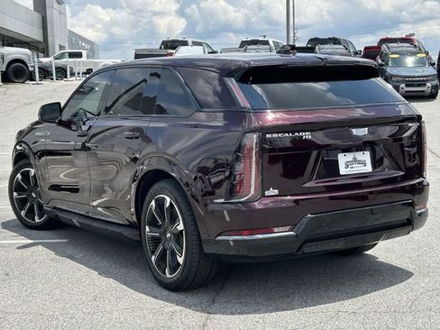 Used 2025 Cadillac Escalade IQ Sport 1 AWD/4WD image 4