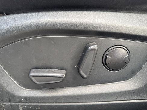 Used 2021 Ford Explorer XLT w/ XLT Sport Appearance Package image 14