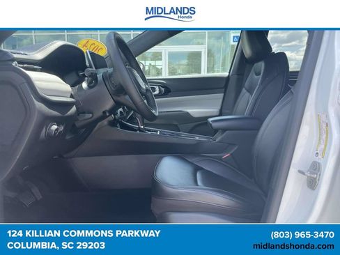 Used 2024 Jeep Compass Limited AWD/4WD image 13