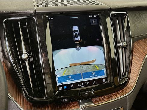 Used 2023 Volvo XC60 T8 Ultimate image 23