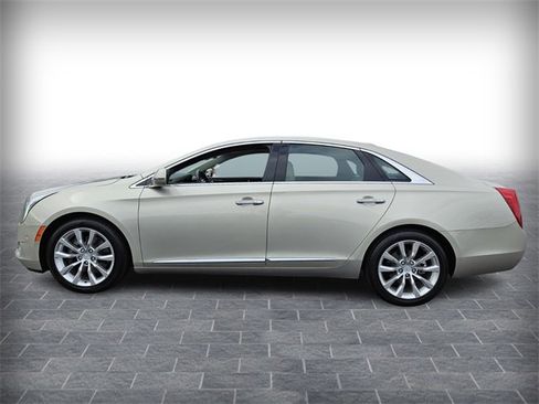 Used 2016 Cadillac XTS Luxury image 4