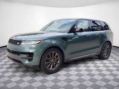 Used 2025 Land Rover Range Rover Sport SE