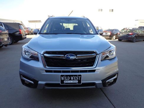 Used 2017 Subaru Forester 2.5i Touring image 2