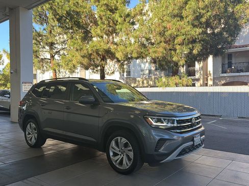 Certified 2023 Volkswagen Atlas SE w/ Panoramic Sunroof Package AWD/4WD image 7