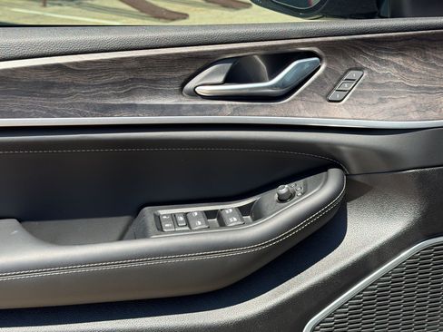 New 2026 Jeep Grand Cherokee L Limited AWD/4WD image 14