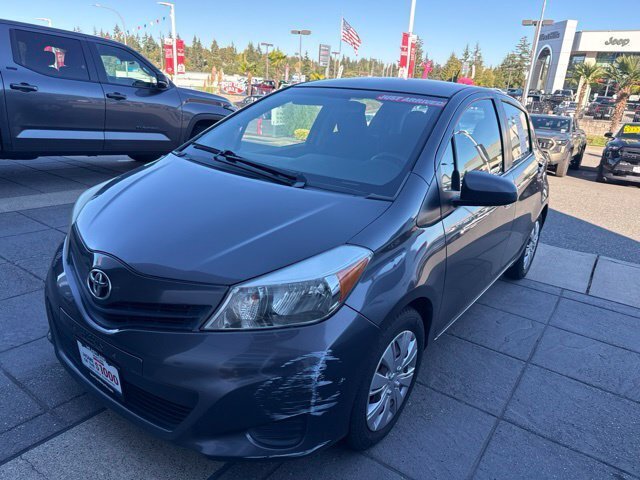 Used 2014 Toyota Yaris LE FWD image 3