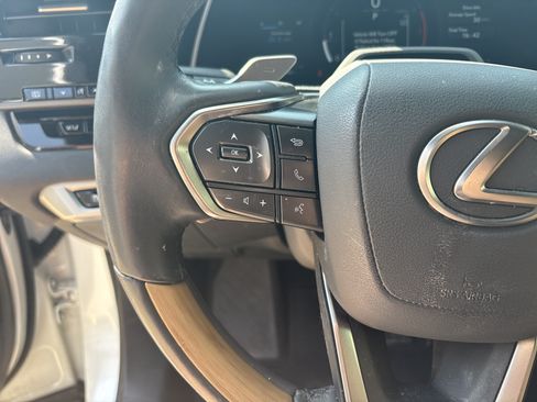 Used 2025 Lexus RX 350 Premium w/ Convenience Package AWD/4WD image 19