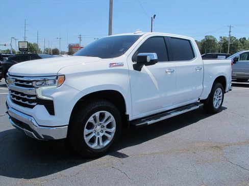 Used 2025 Chevrolet Silverado 1500 LTZ w/ Z71 Off-Road Package AWD/4WD image 8