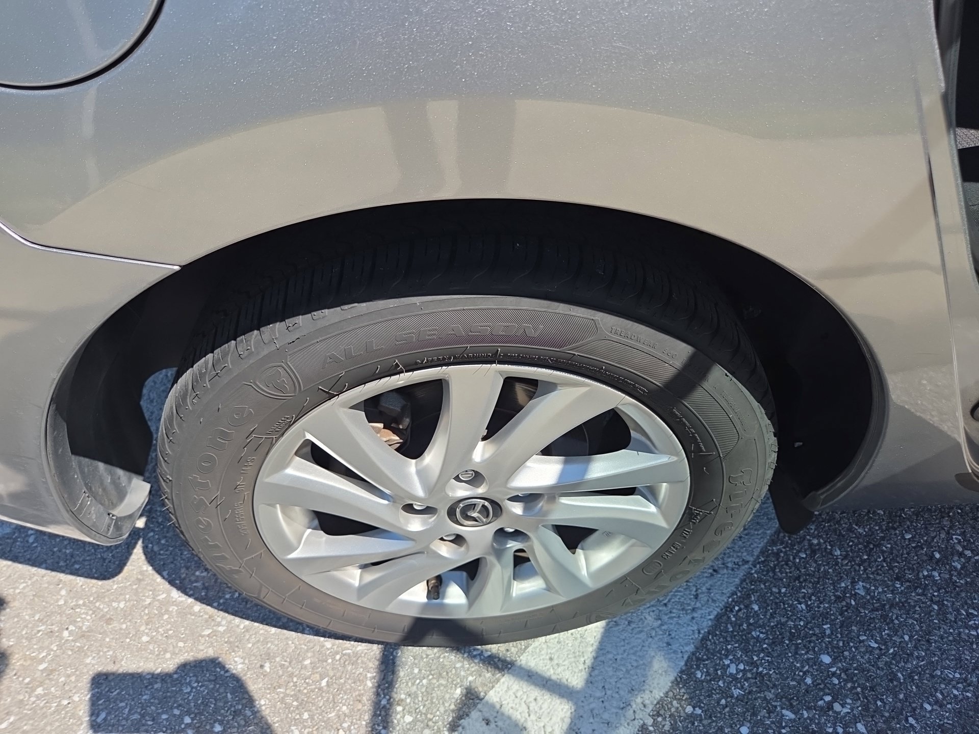 Used 2013 MAZDA MAZDA3 i Touring FWD image 22