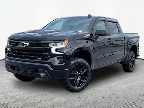 Used 2022 Chevrolet Silverado 1500 LT Trail Boss w/ Protection Package AWD/4WD image 3