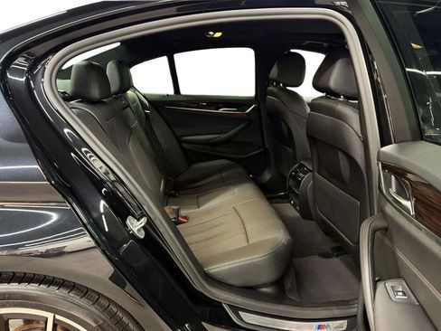 Used 2021 BMW 530i 530i Sedan 4D w/ M Sport Package image 16