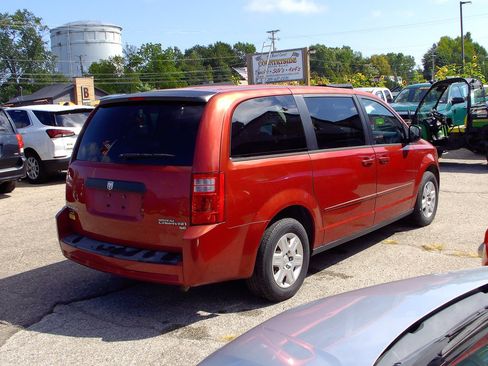 Used 2010 Dodge Grand Caravan SE w/ Power Window Group FWD image 4