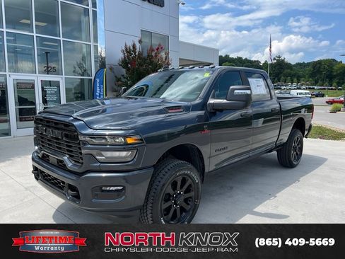 New 2026 RAM 2500 Big Horn AWD/4WD image 1