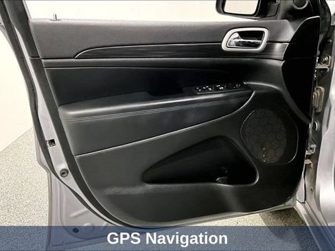 Used 2021 Jeep Grand Cherokee Altitude AWD/4WD image 26