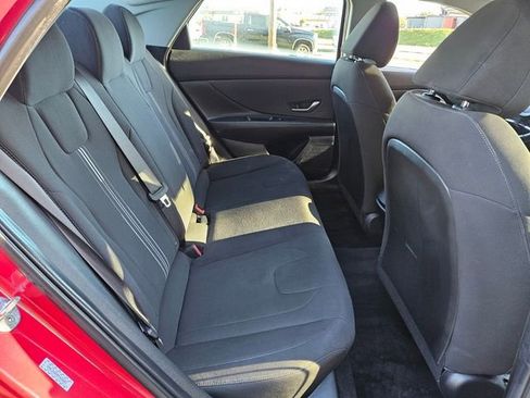 Used 2023 Hyundai Elantra SEL w/ Convenience Package FWD image 16