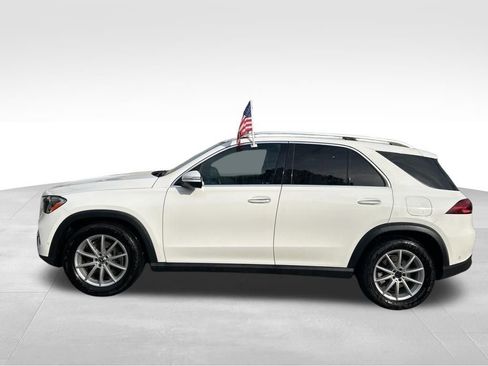 Used 2024 Mercedes-Benz GLE 450e 4MATIC image 2