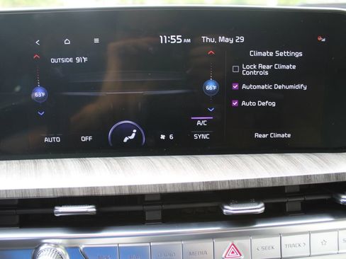 New 2025 Kia Telluride SX w/ SX Captain's Chair Package image 54