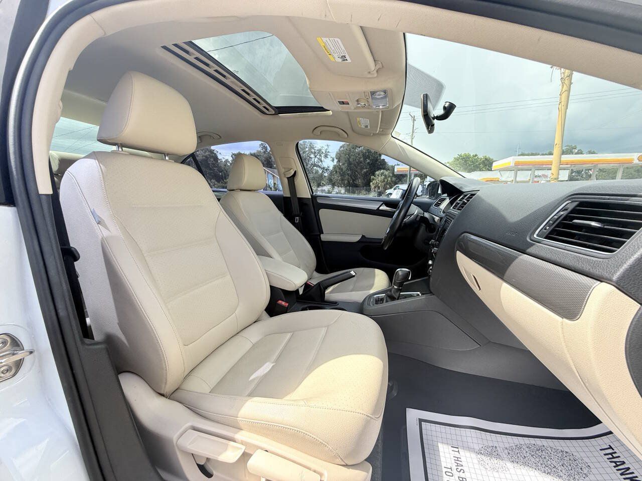 Used 2018 Volkswagen Jetta SE FWD image 18