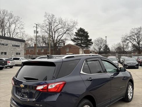 Used 2018 Chevrolet Equinox LT w/ Sun & Infotainment Package AWD/4WD image 3