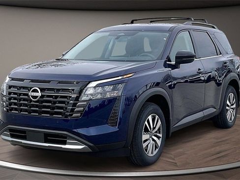 New 2026 Nissan Pathfinder SL image 1