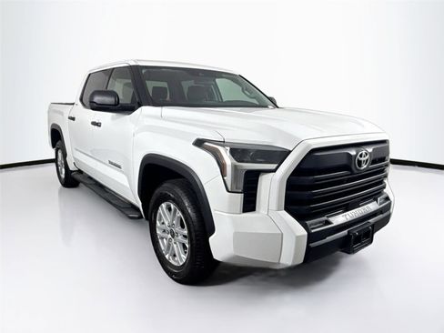 Used 2022 Toyota Tundra SR5 RWD image 8