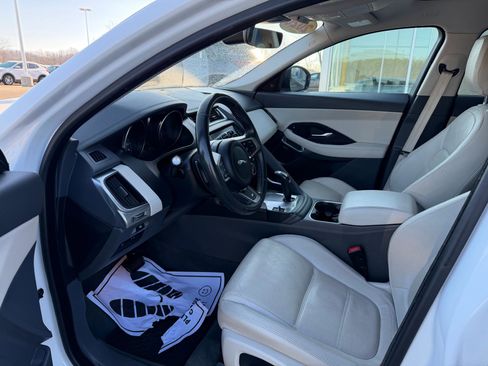 Used 2020 Jaguar E-PACE image 19