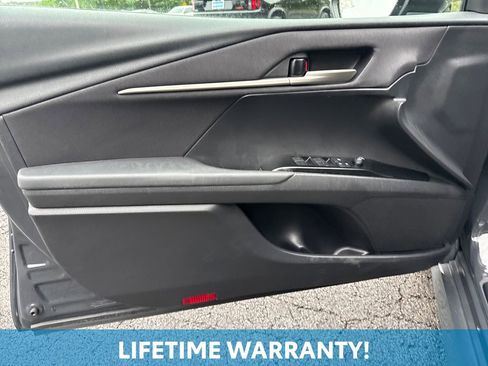Used 2025 Toyota Camry LE FWD image 14