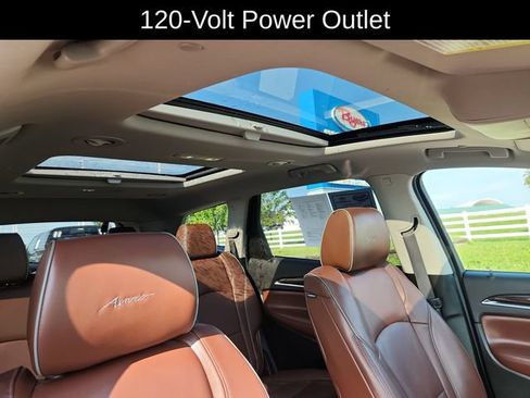 Used 2019 Buick Enclave Avenir w/ Avenir Technology Package AWD/4WD image 26