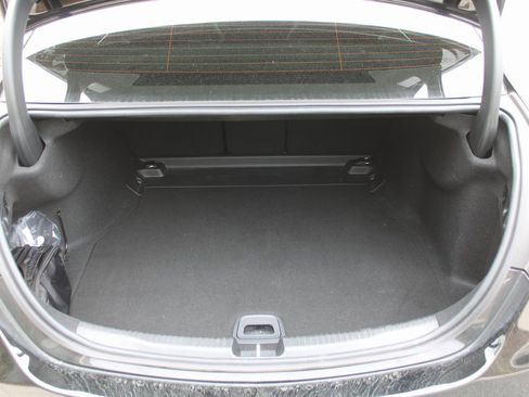 Certified 2025 Mercedes-Benz C 300 Sedan image 8