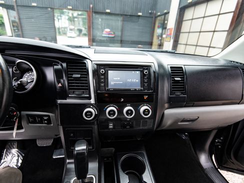 Used 2018 Toyota Sequoia SR5 RWD image 34