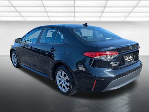 Used 2024 Toyota Corolla LE FWD image 2