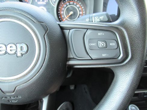 Certified 2024 Jeep Gladiator Sport AWD/4WD image 26
