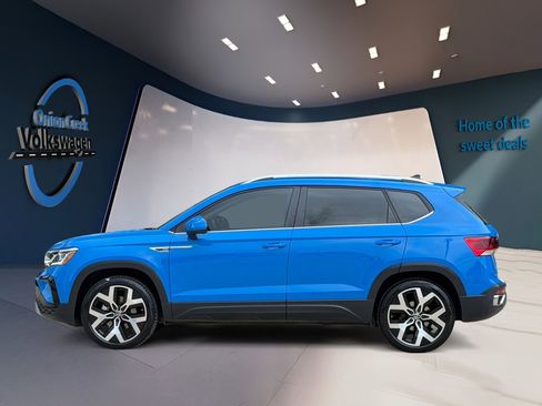 Used 2023 Volkswagen Taos SEL AWD/4WD image 6